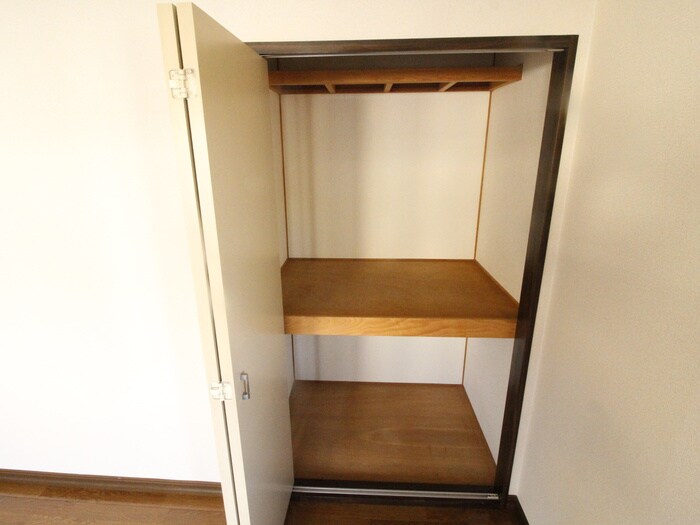 ヴィラフルール西棟の物件内観写真