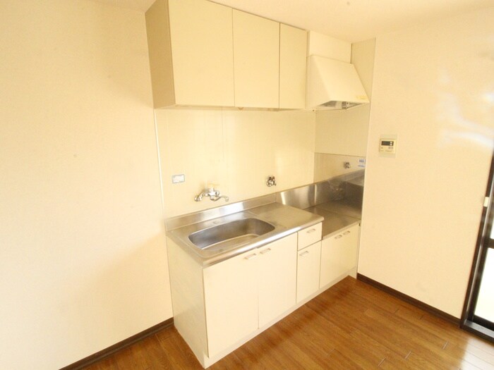 ヴィラフルール西棟の物件内観写真