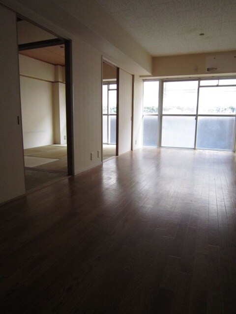 セルサス加茂の物件内観写真