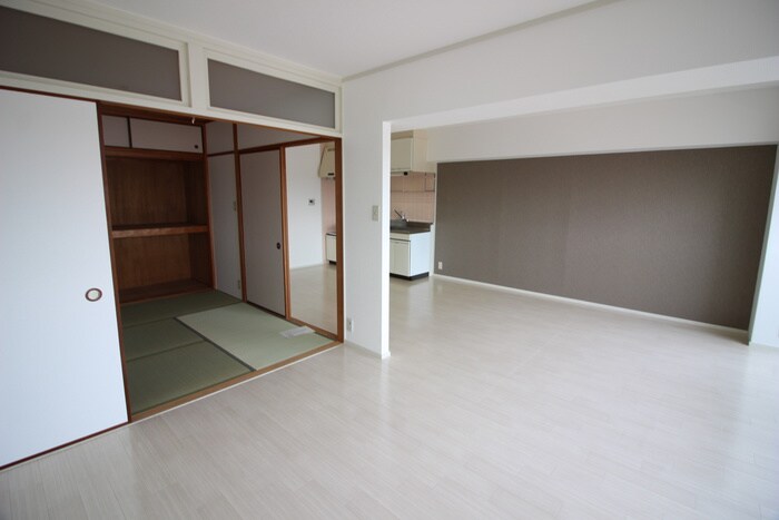 セルサス加茂の物件内観写真