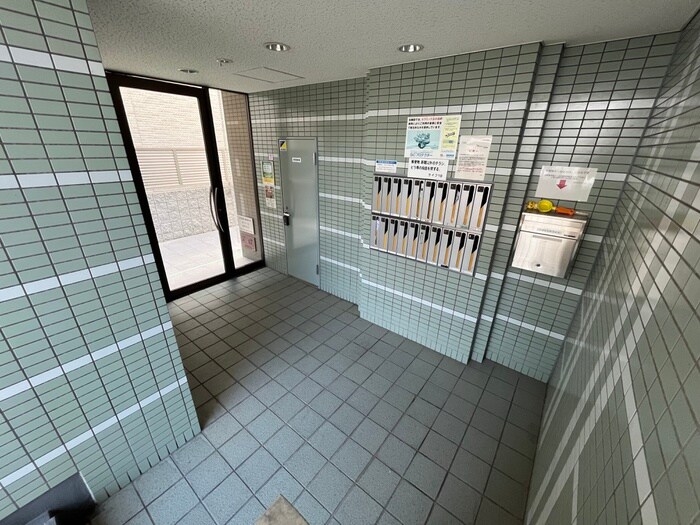 ライフ１８の物件外観写真