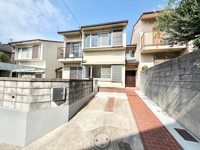 緑丘1丁目戸建の物件外観写真