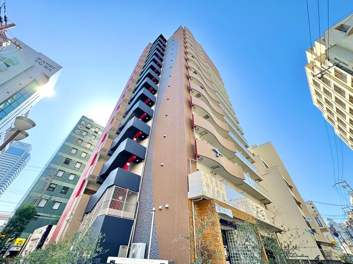 セレニテ神戸元町の物件外観写真