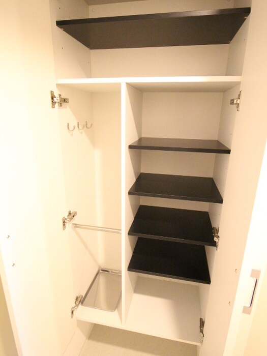 セレニテ神戸元町の物件内観写真