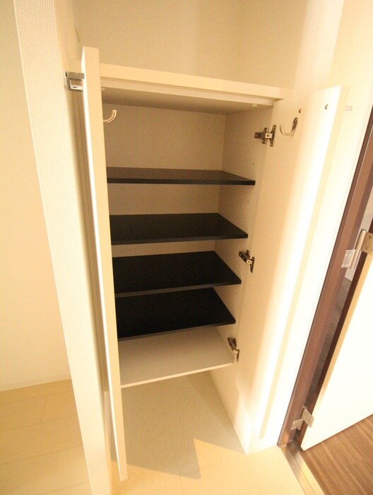 セレニテ神戸元町の物件内観写真