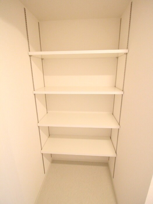 セレニテ神戸元町の物件内観写真