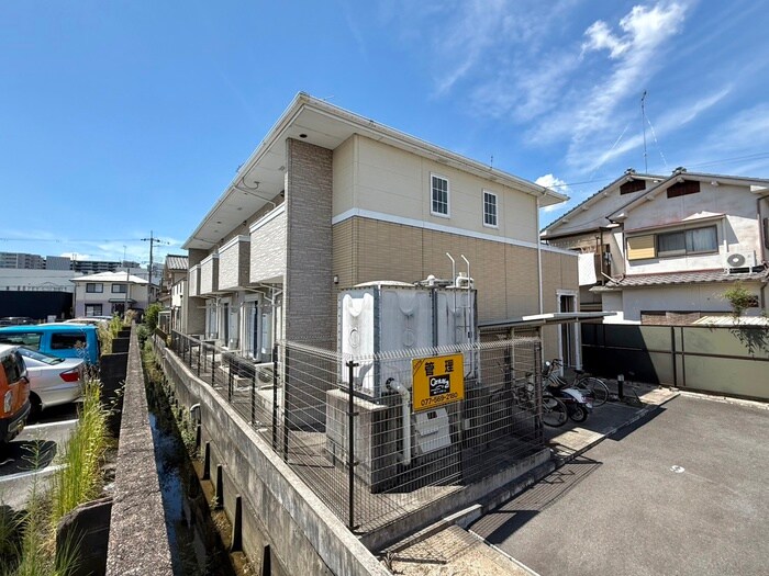 カ－サアザレアの物件外観写真