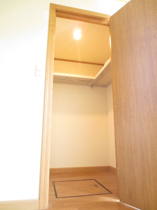 カ－サアザレアの物件内観写真