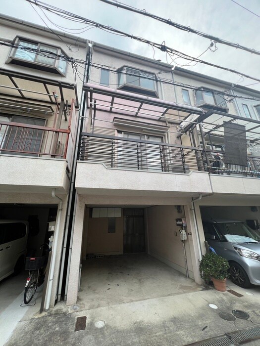 福岡邸の物件外観写真