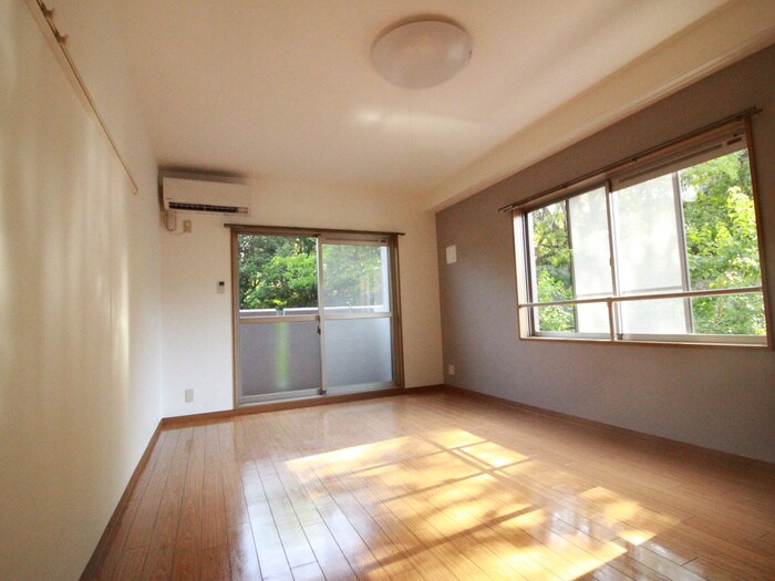 シャルレ桂坂の物件内観写真