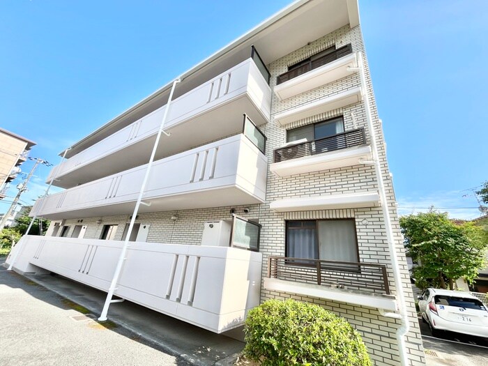 メゾン楓の物件外観写真