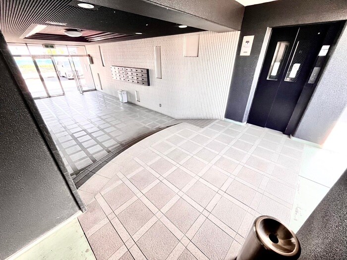 ライゼックス伸和の物件外観写真