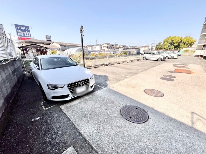 ライゼックス伸和の物件外観写真