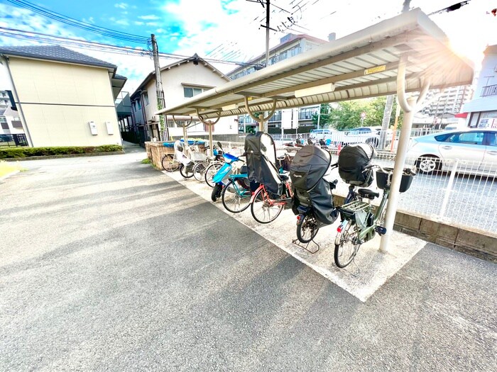 アグレアブルの物件外観写真