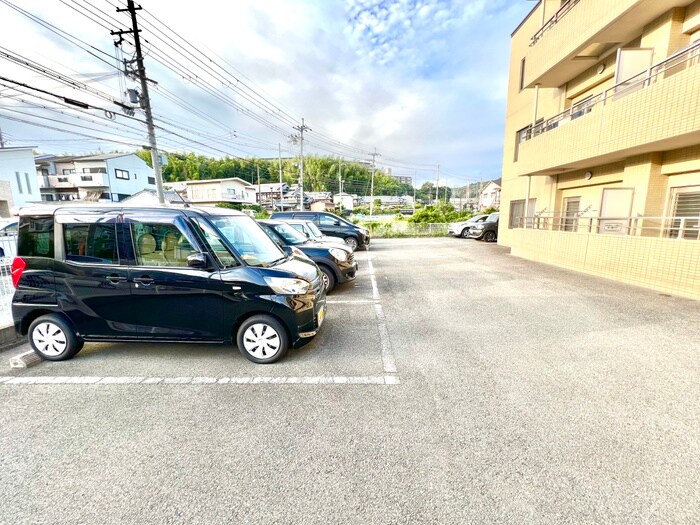 アグレアブルの物件外観写真