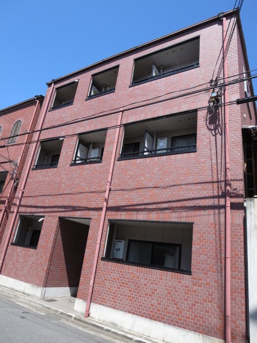 ラトゥ－ル牧眞Ⅰの物件外観写真