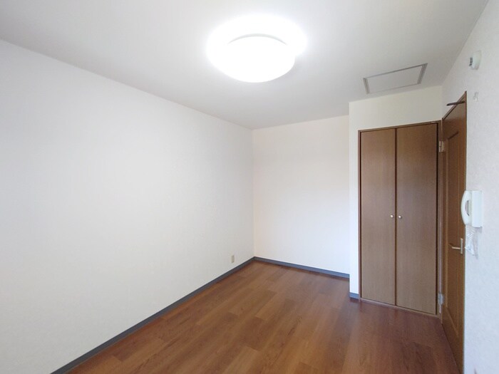 ラトゥ－ル牧眞Ⅰの物件内観写真