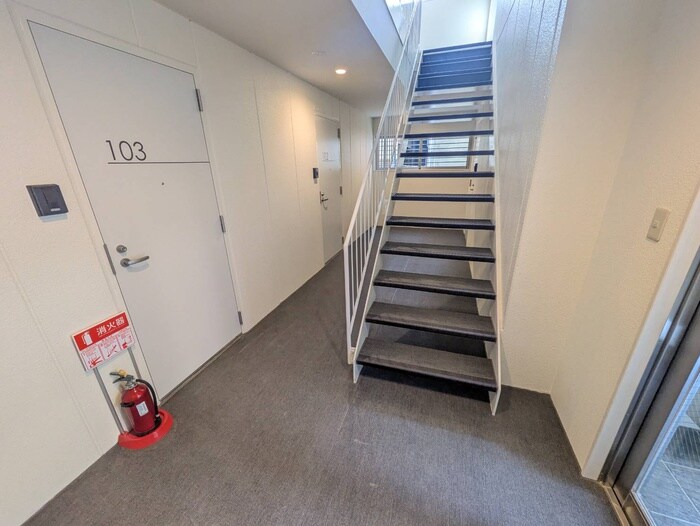 アリビラ鶴橋の物件外観写真