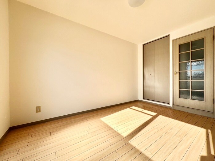 さわらびマンションの物件内観写真