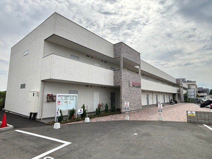 SAKURA VILLAGEの物件外観写真