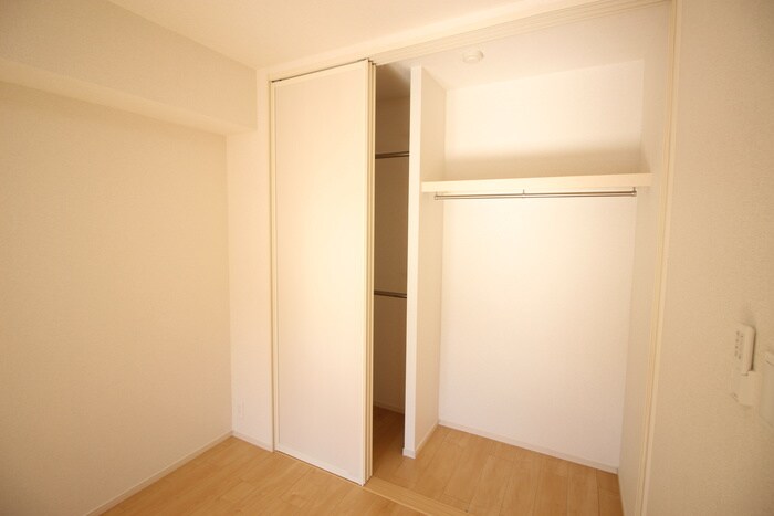 サニーレジデンス西三国Kの物件内観写真