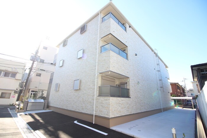 サニーレジデンス西三国Kの物件外観写真