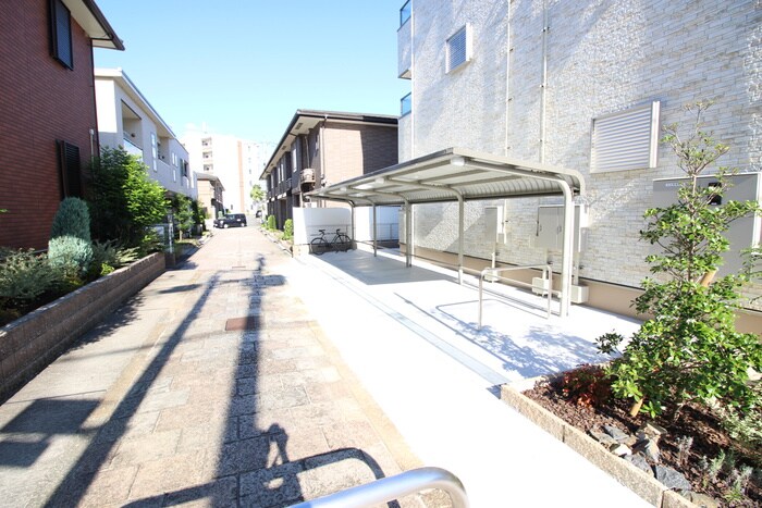 サニーレジデンス西三国Kの物件外観写真