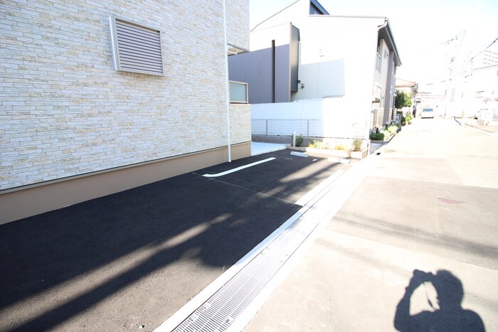 サニーレジデンス西三国Kの物件外観写真