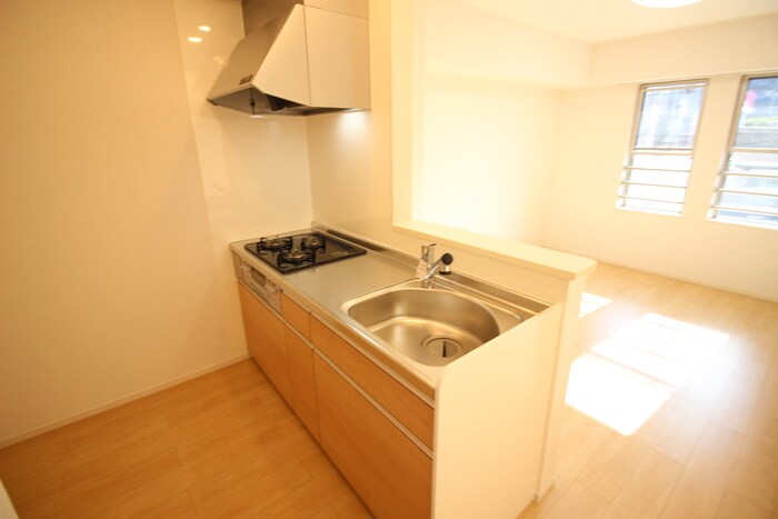 サニーレジデンス西三国Kの物件内観写真