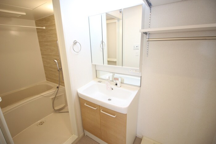 サニーレジデンス西三国Kの物件内観写真