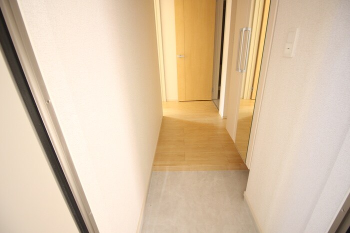 サニーレジデンス西三国Kの物件内観写真