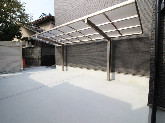 ポルトボヌールの物件外観写真