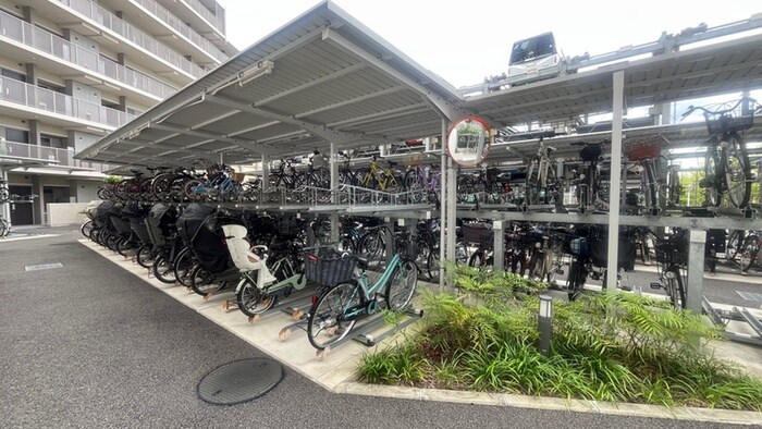 ｻﾞ・ﾊﾟｰｸﾊｳｽｵｲｺｽ三国ヶ丘(712)の物件外観写真