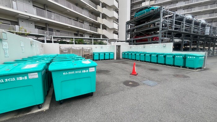 ｻﾞ・ﾊﾟｰｸﾊｳｽｵｲｺｽ三国ヶ丘(712)の物件外観写真