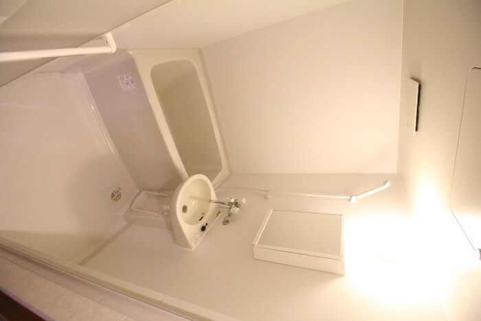 寝屋川市美井元町貸家の物件内観写真