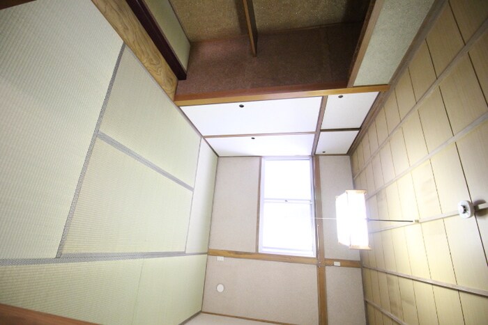 寝屋川市美井元町貸家の物件内観写真