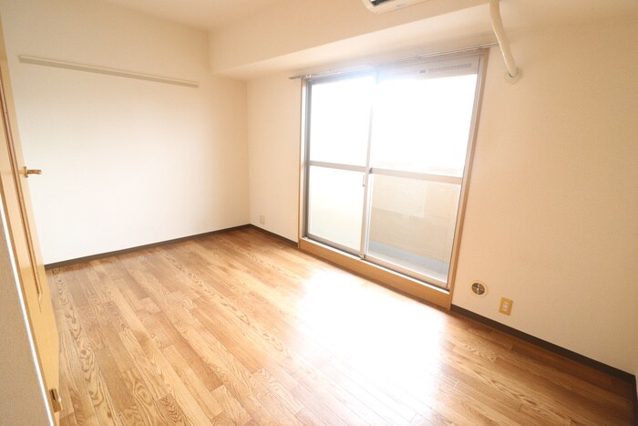 アスティオス湊川の物件内観写真