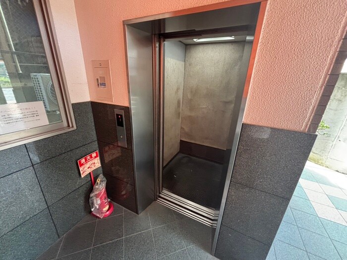 アスティオス湊川の物件外観写真