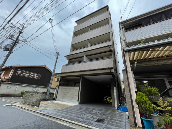 ジェスペール一条の物件外観写真