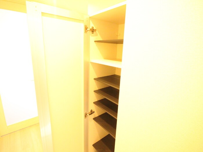 コンフォール道明寺駅西の物件内観写真