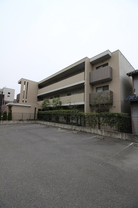 グランディ－ルの物件外観写真