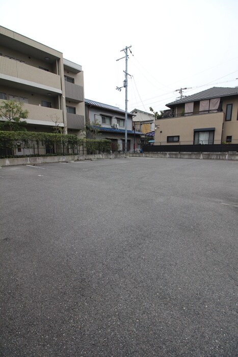 グランディ－ルの物件外観写真