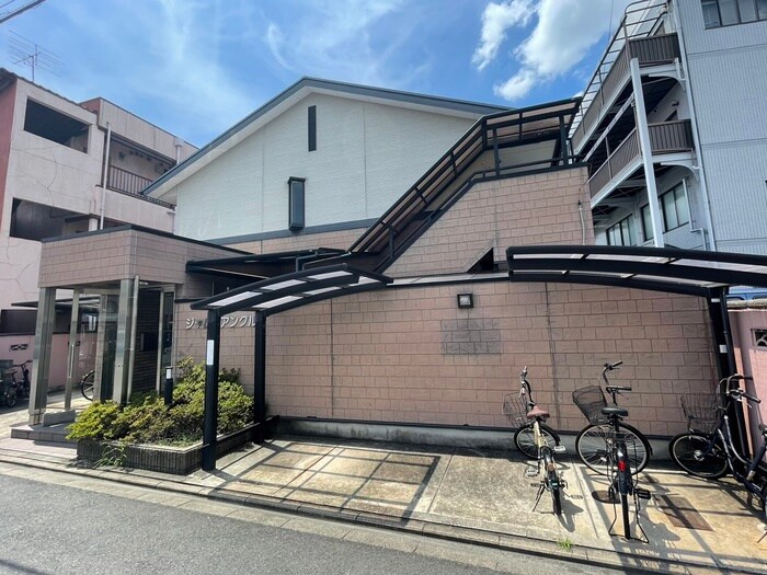 ジャム・アンクルの物件外観写真