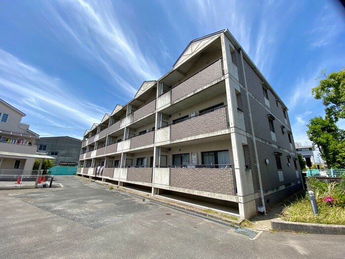 アイズ甲東の物件外観写真