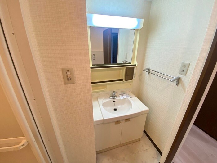 アイズ甲東の物件内観写真