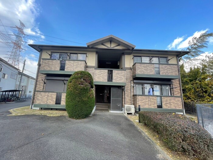 マ・ド・ラ・フゥイユ１号館の物件外観写真