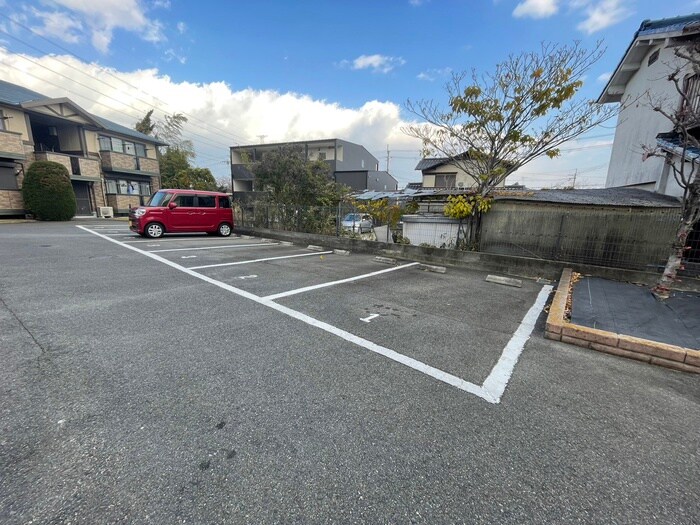 マ・ド・ラ・フゥイユ１号館の物件外観写真