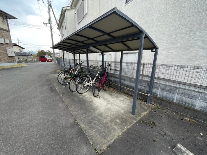 マ・ド・ラ・フゥイユ１号館の物件外観写真