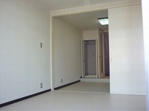 ｺﾝﾌｫｰﾄ岸部の物件内観写真