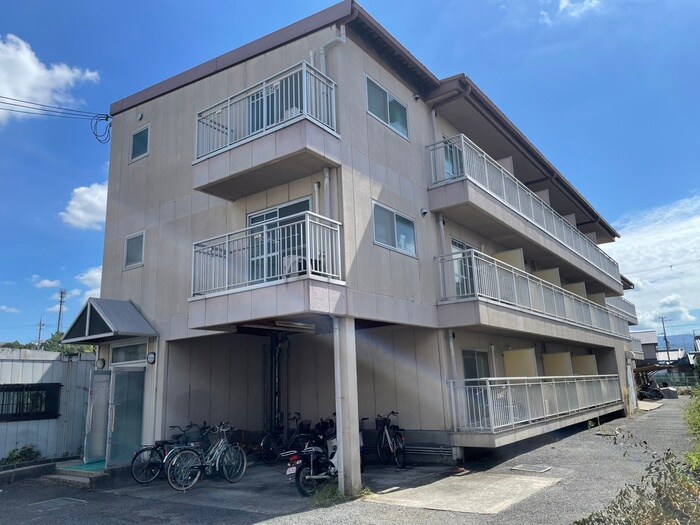 サンヒルズ和泉の物件外観写真